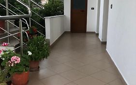 Rooms For Rent