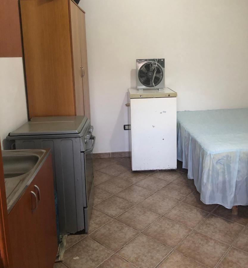 Rooms For Rent Durrës Esterno foto
